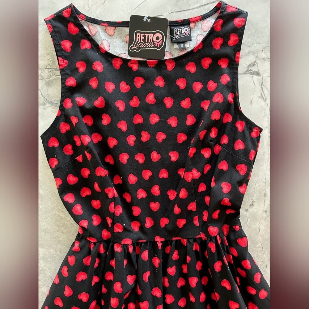 NWT Retrolicious Heart Print Midi Dress Size S - Picture 3 of 8